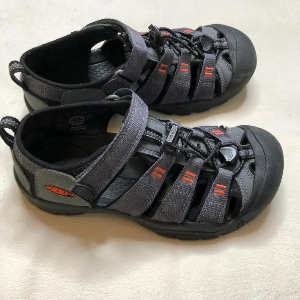 Keen Newport H2 gray black kids sandals size US 3